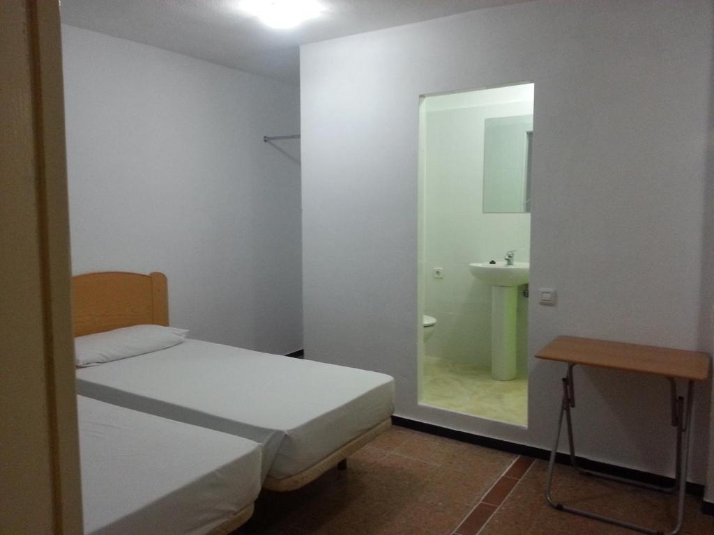 Hostal Casa De Huespedes San Fernando - Adults Only بلايا ديل إنغلز الغرفة الصورة